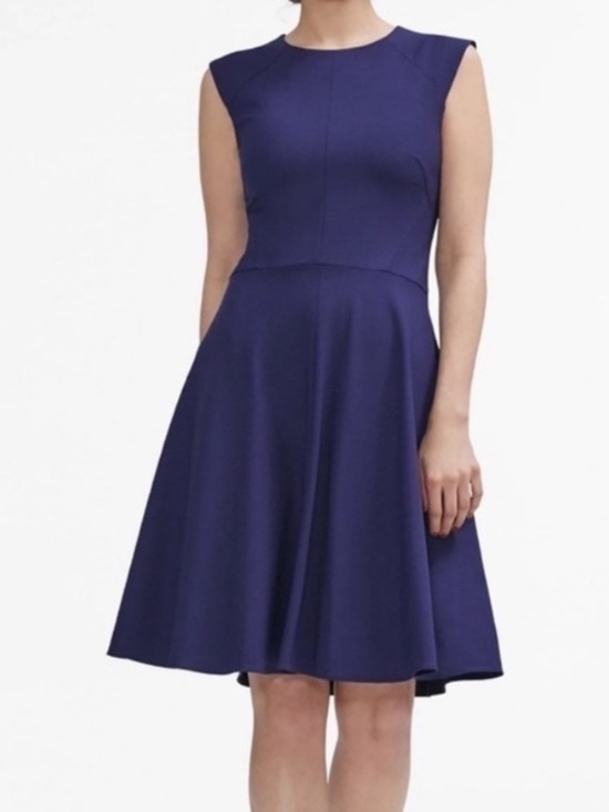 MM Lafleur Dresses & Skirts - MM LaFleur Toi Dress Deep Indigo Size 0